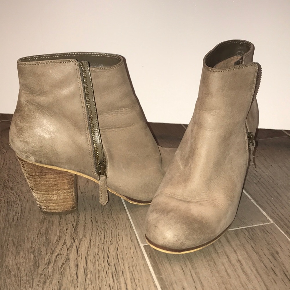 BP Trolley Ankle Boots